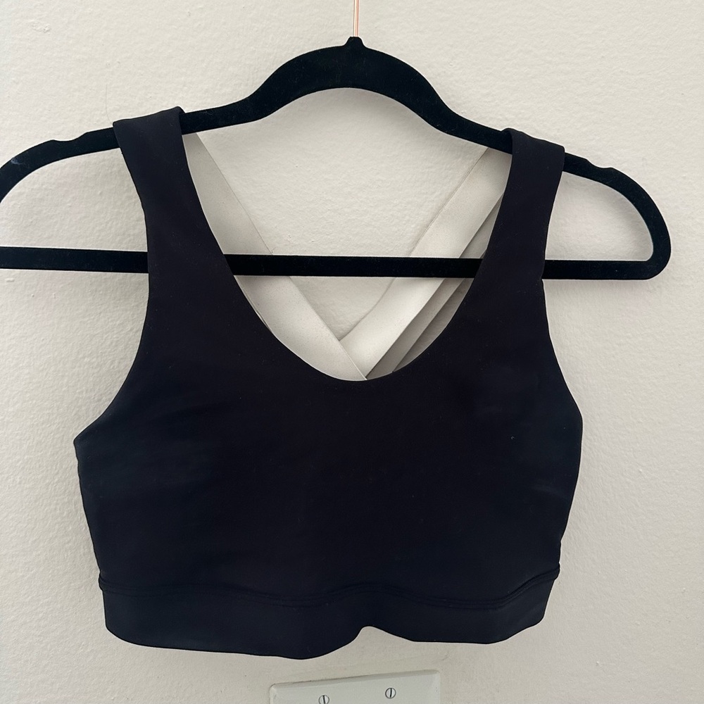 Black and white old navy sports bra